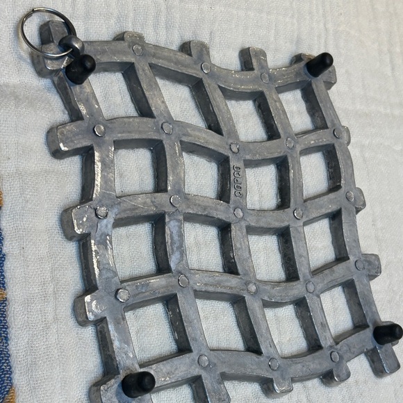 1980s Vintage Stainless Steel Silver Woven Metal Trivet Easy Hang Small Spaces - Picture 3 of 16